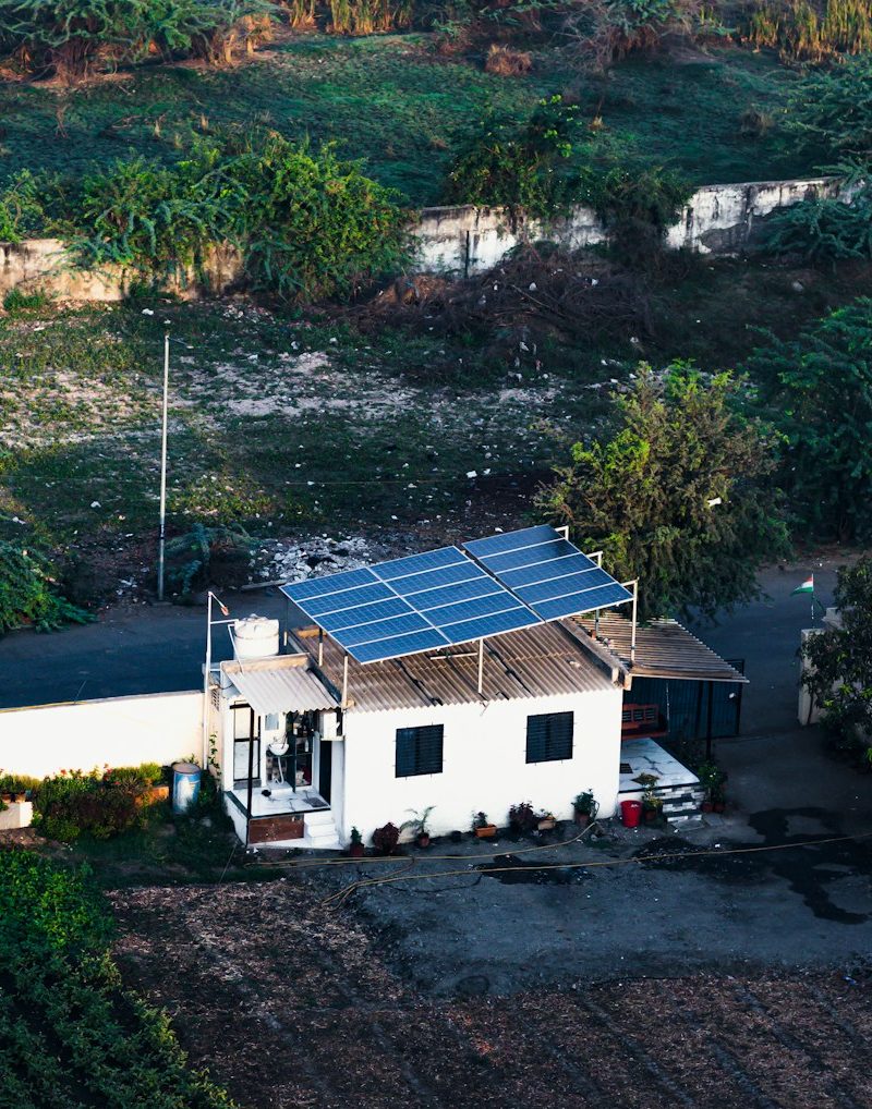 Instalacion-fotovoltaica-en-caseta-de-huerta